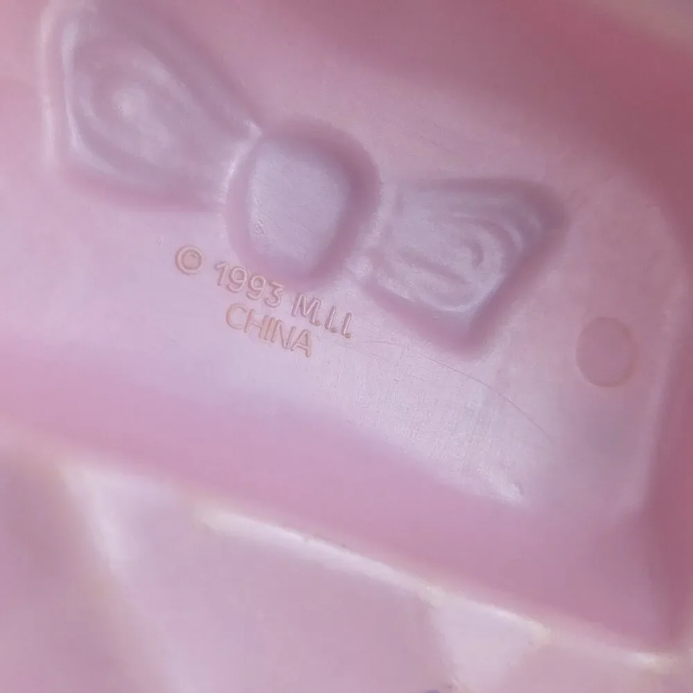 Vintage 1993 MII Meritus Barbie Dollhouse Pink Bed Bedroom Furniture